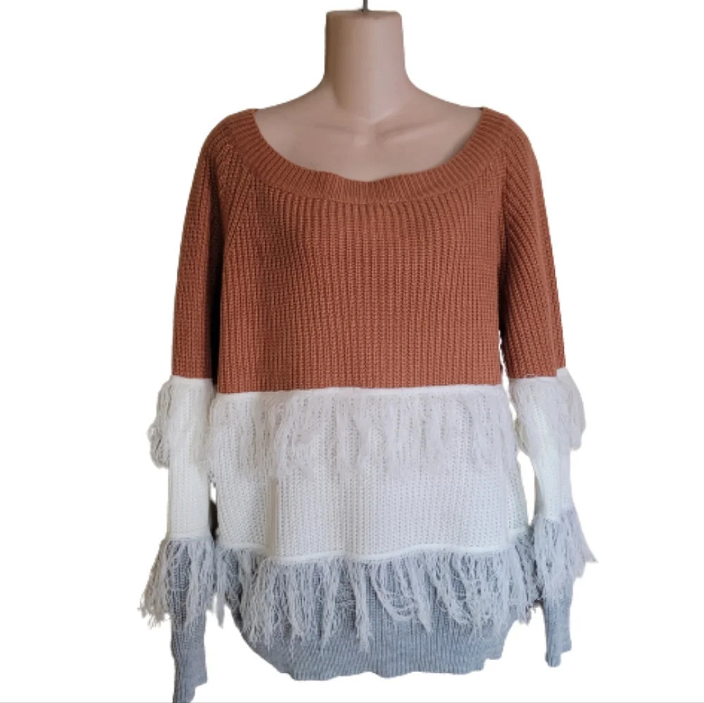 Mazik Colorblock on Tassels Sweater Size Women's Small NEW with Tag - Picture 2 of 9
